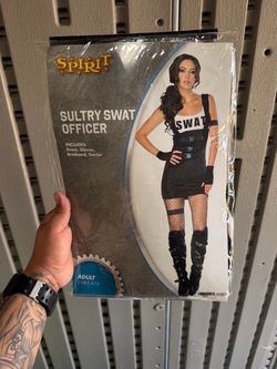 Costume
