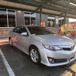 Toyota Camry 