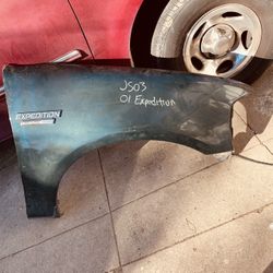 Right Front Fender For 1998 Expedition