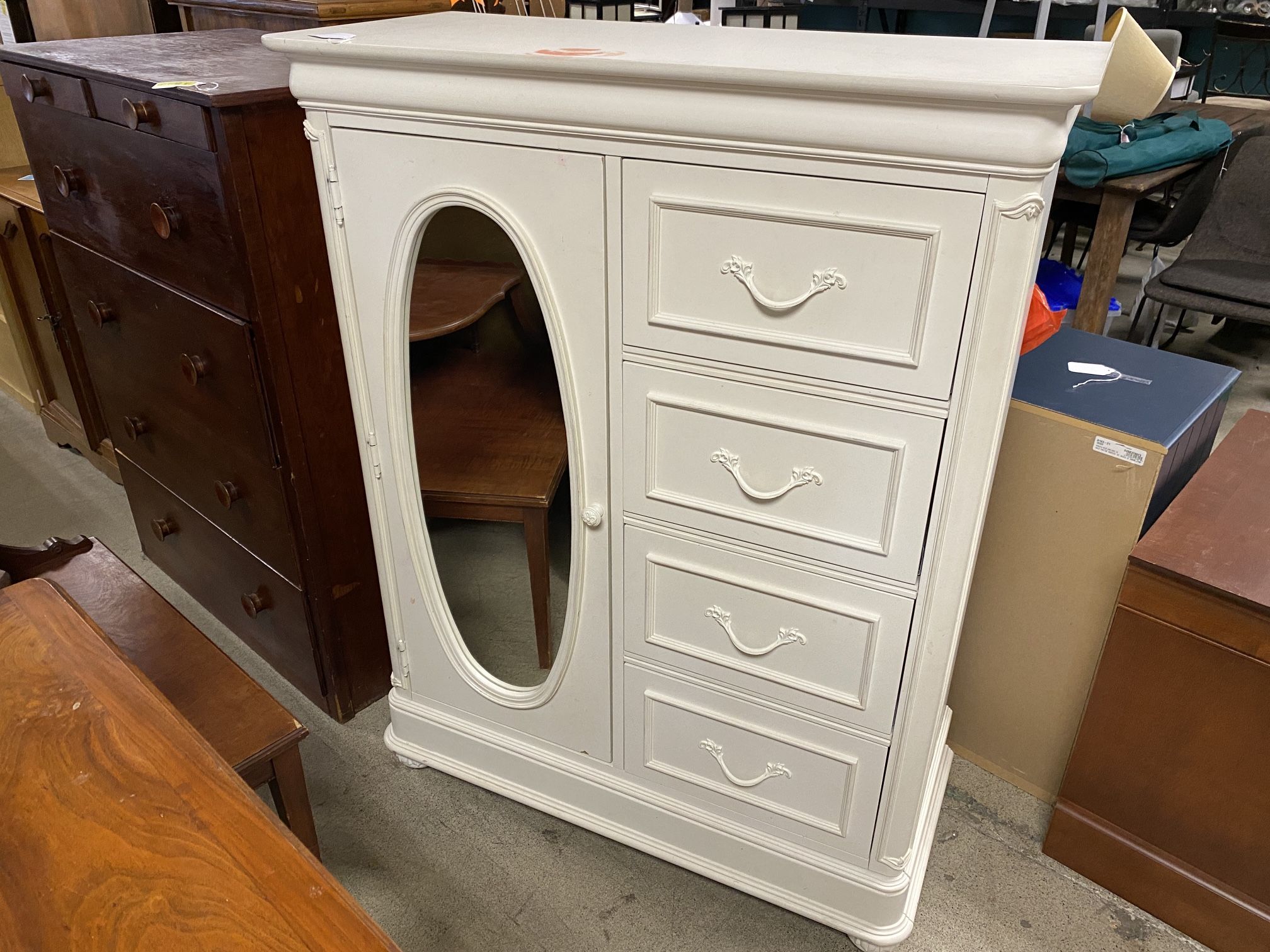 White 5 Drawer Dresser w/ Mirror 