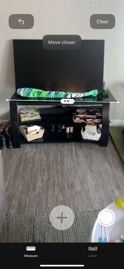 Heavy-Duty Black Tempered Glass TV Stand – Excellent Condition