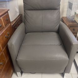 FREE Leather Lyft Up Recliner (NOT Working)