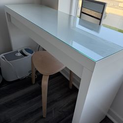 Makeup Vanity Desk 