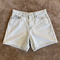 Size 30 Women’s High Rise Mom Jeans