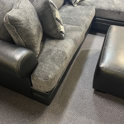 👋 SALE 👋 Brand New ~ Kumasi 2pc Sectional w Raf Chaise 