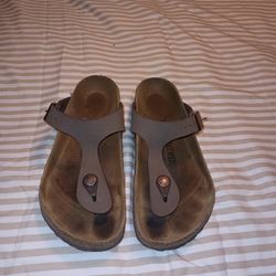 Birkenstocks (35/225/L4)