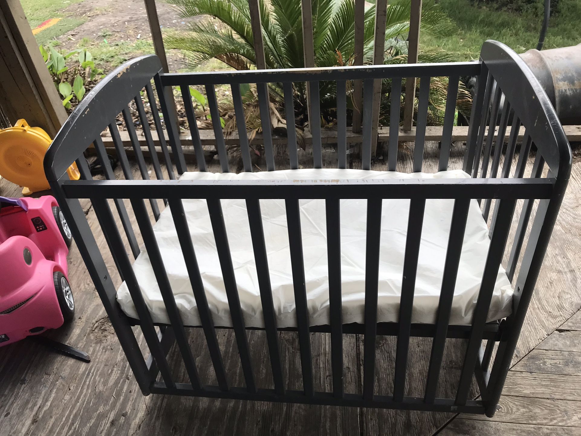 Small Rocking Crib