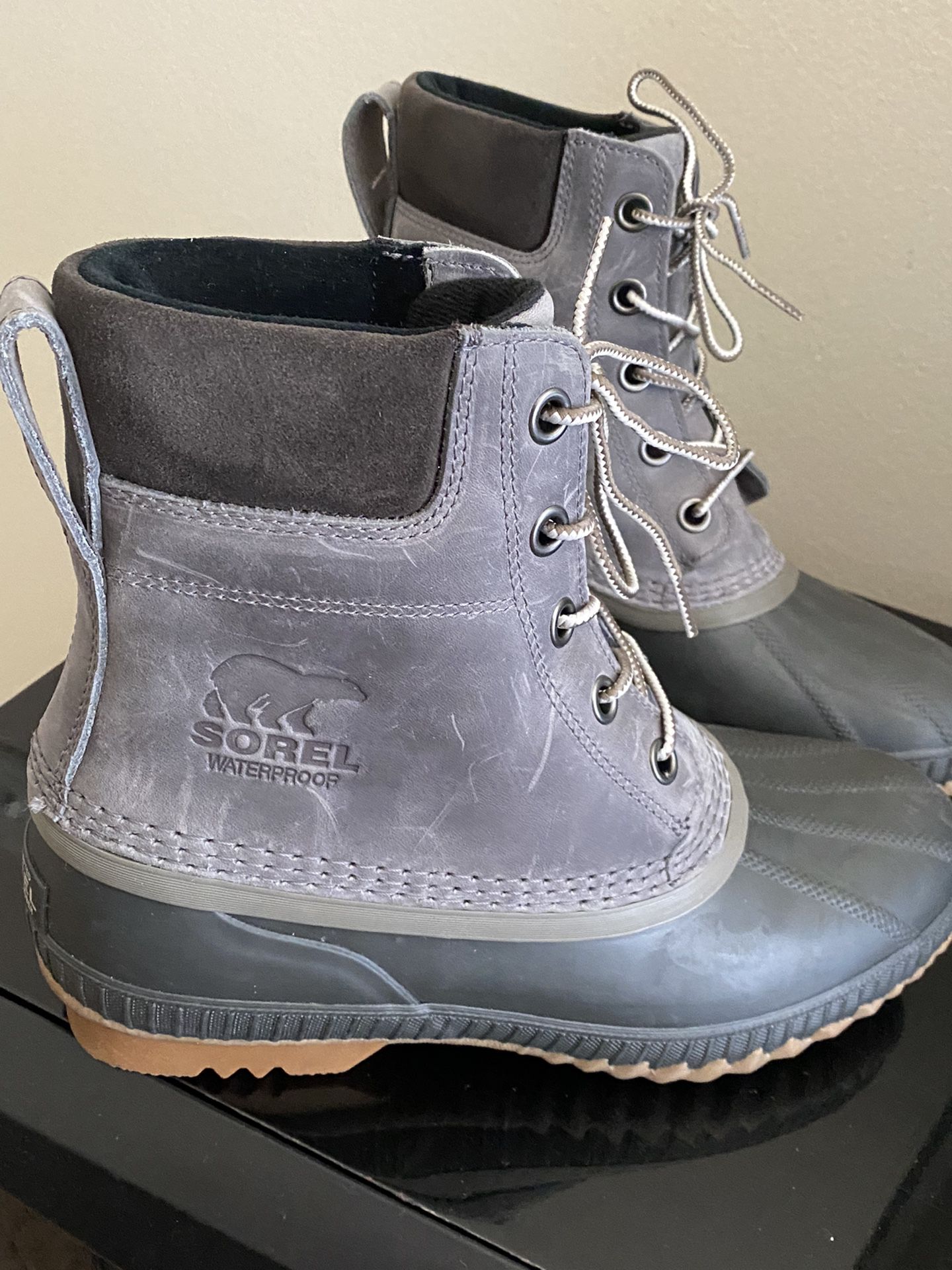 Sorel Mens Snow Boots Size 9 New