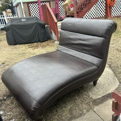 Leather Chaise Lounger