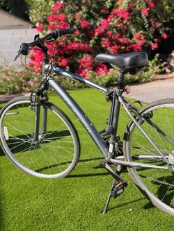 Schwinn 700c Network 1 Hybrid Bike
