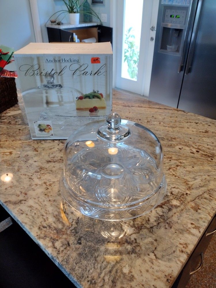Glas Cake stand With Dome