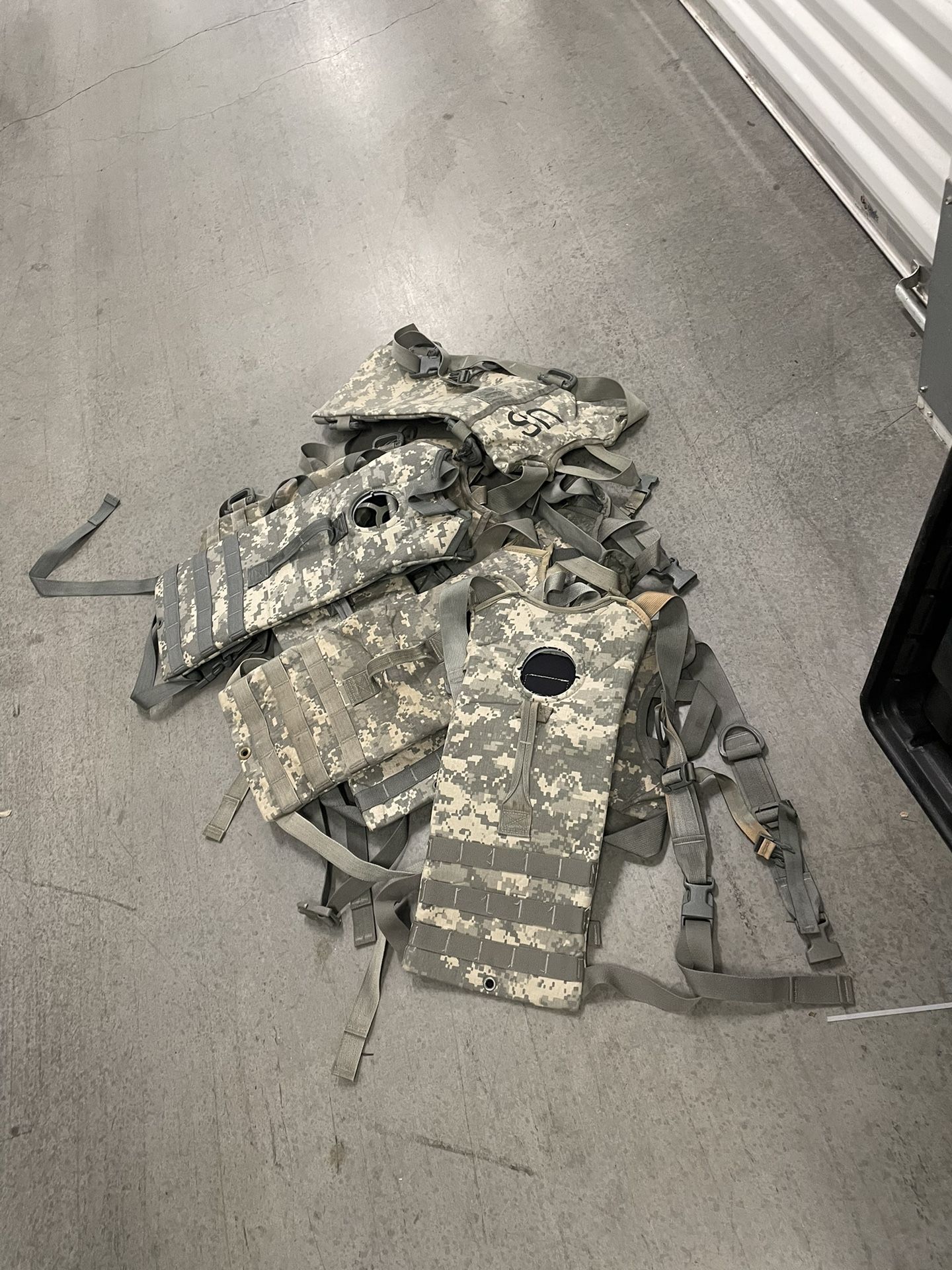 Hydration System Carrier 