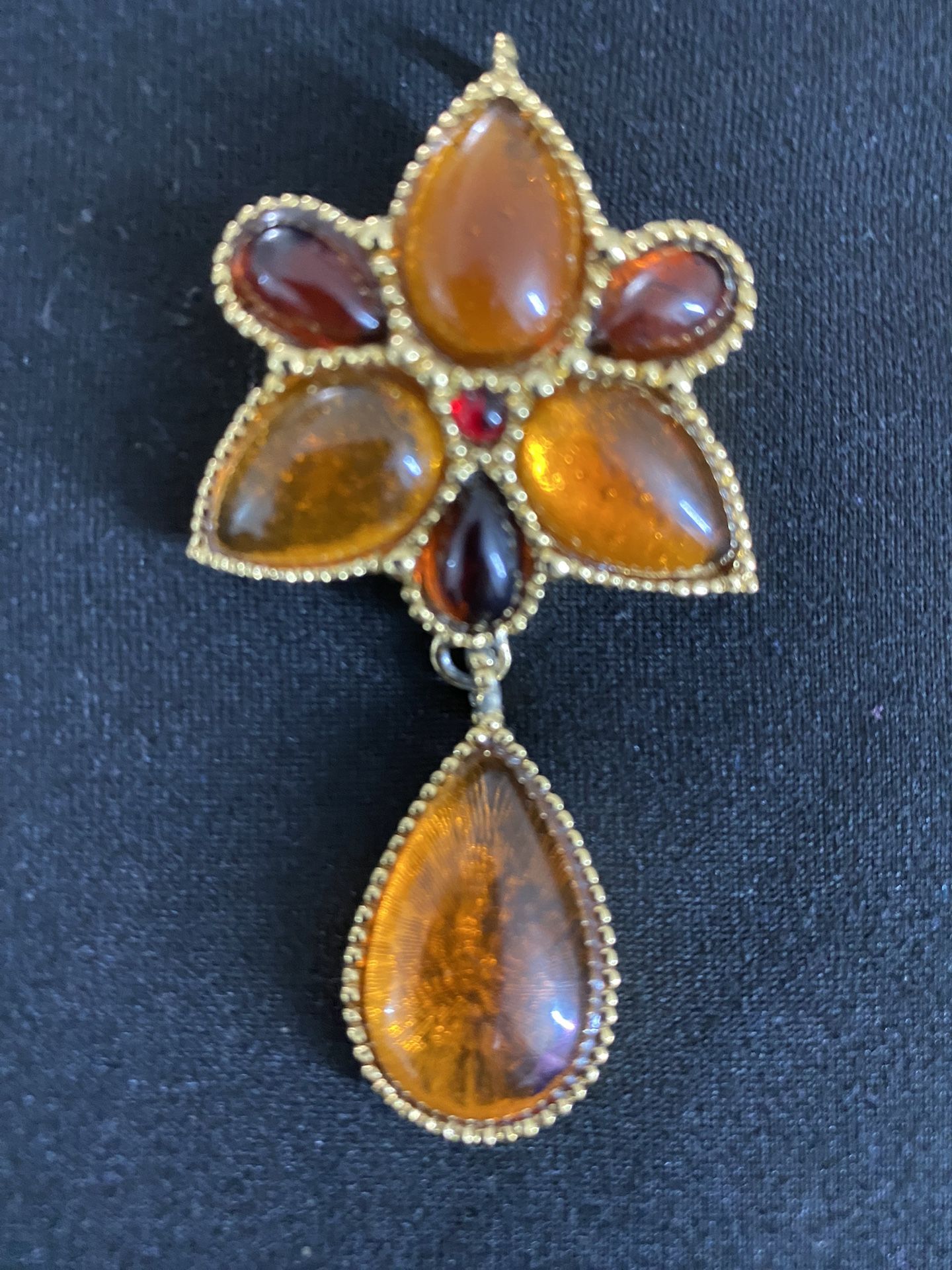 Vintage new site, brooch pendant