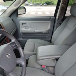 2005 Dodge Dakota