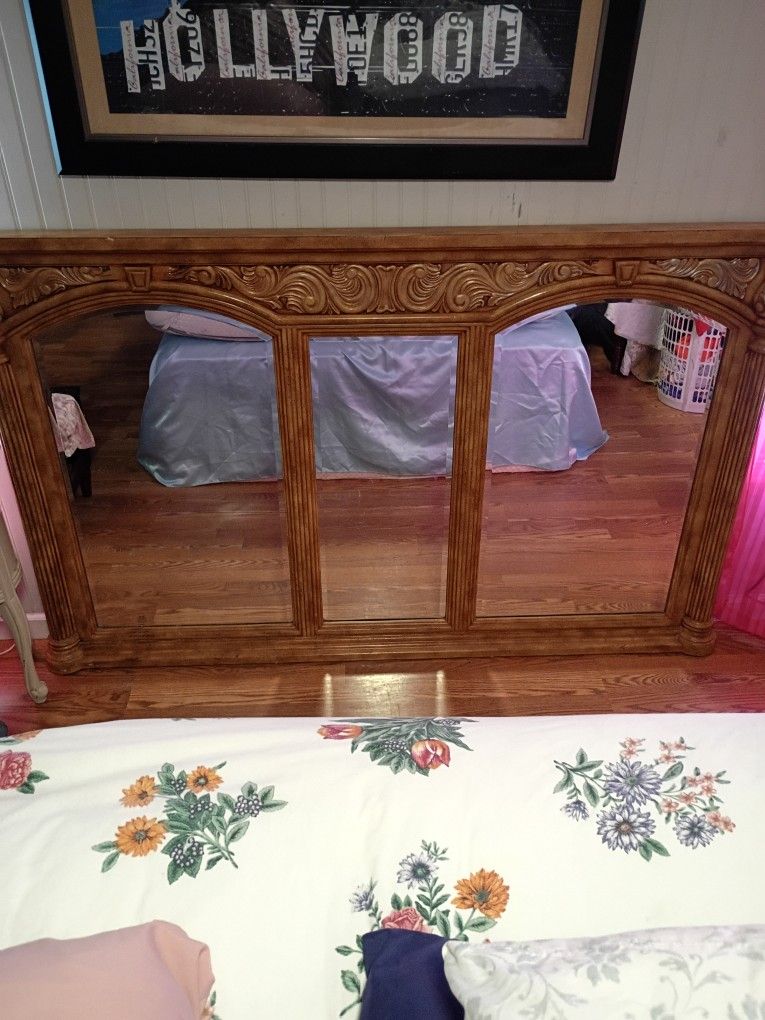 Wood Carved Framed  3 Section Mirror  To Hang In Ur Foyer Or Over Mantel Or Dresser
