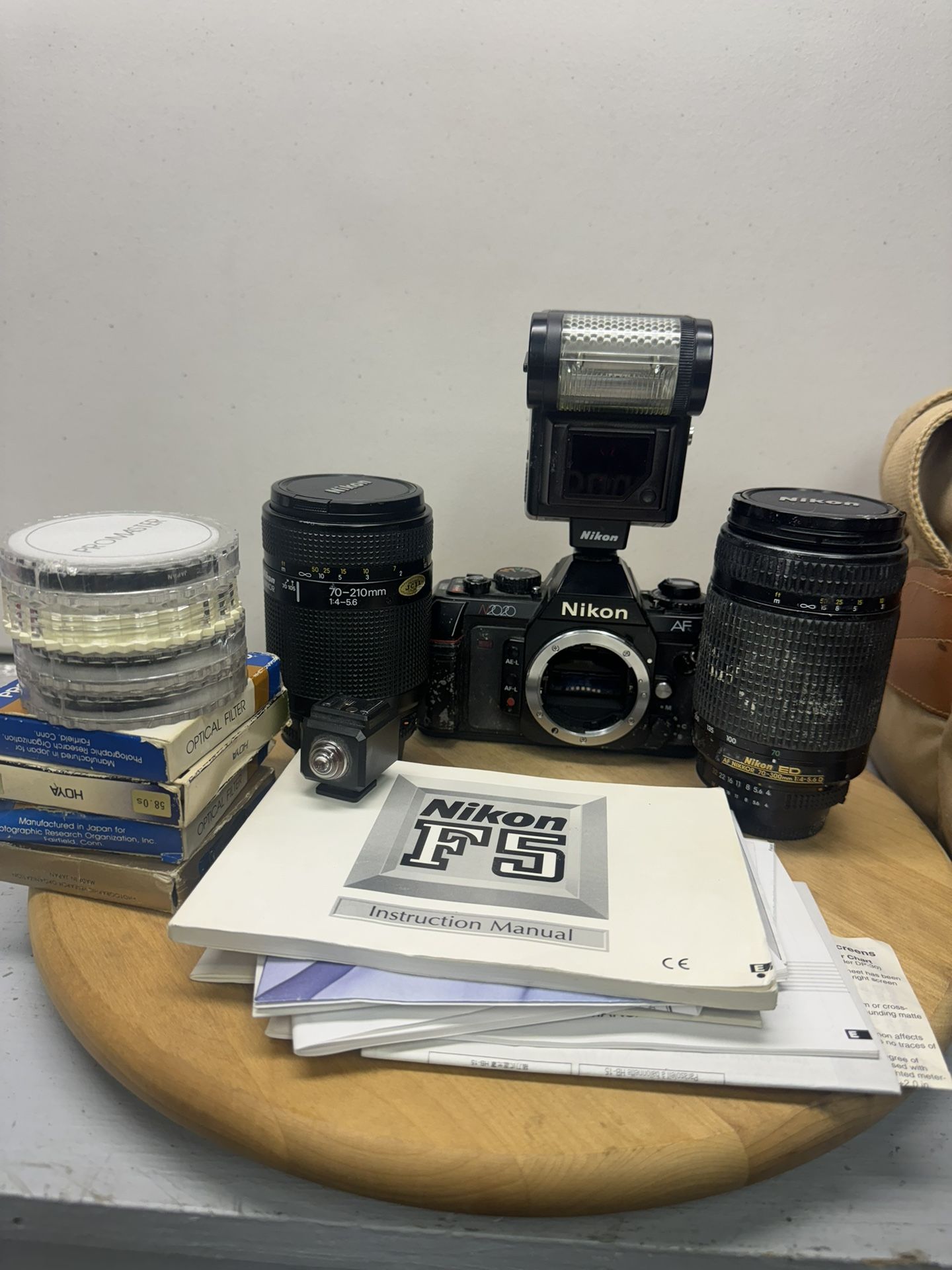 Nikon N2020 AF Camera & 70-210mm /70-300 1:4-5.6 Lenses +Accessories Untested It’s comes with everything you see in the picture Everything untest
