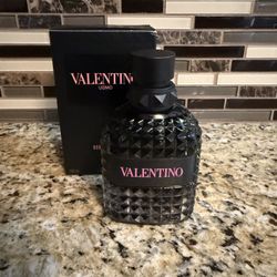 Valentino Uomo Born In Roma