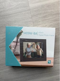 9” Digital Photo Frame (New)