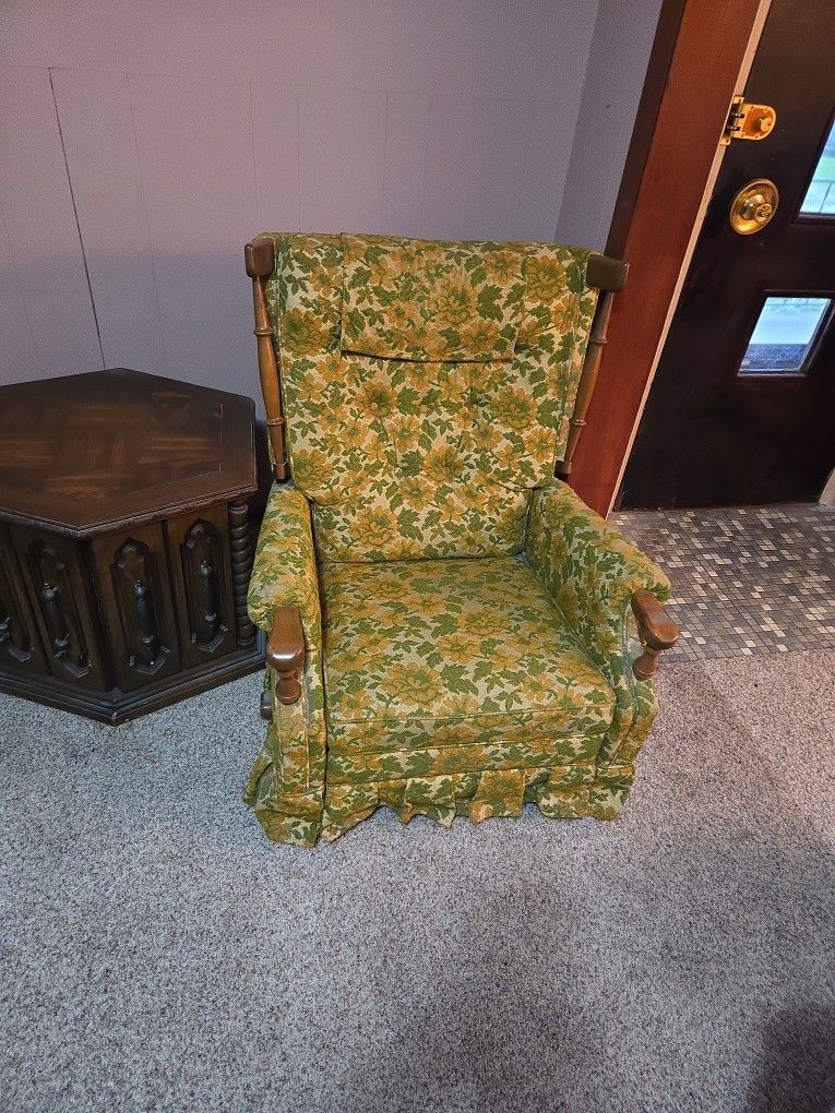 Rocking Chair 