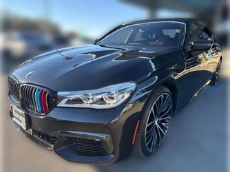 2019 BMW 750i