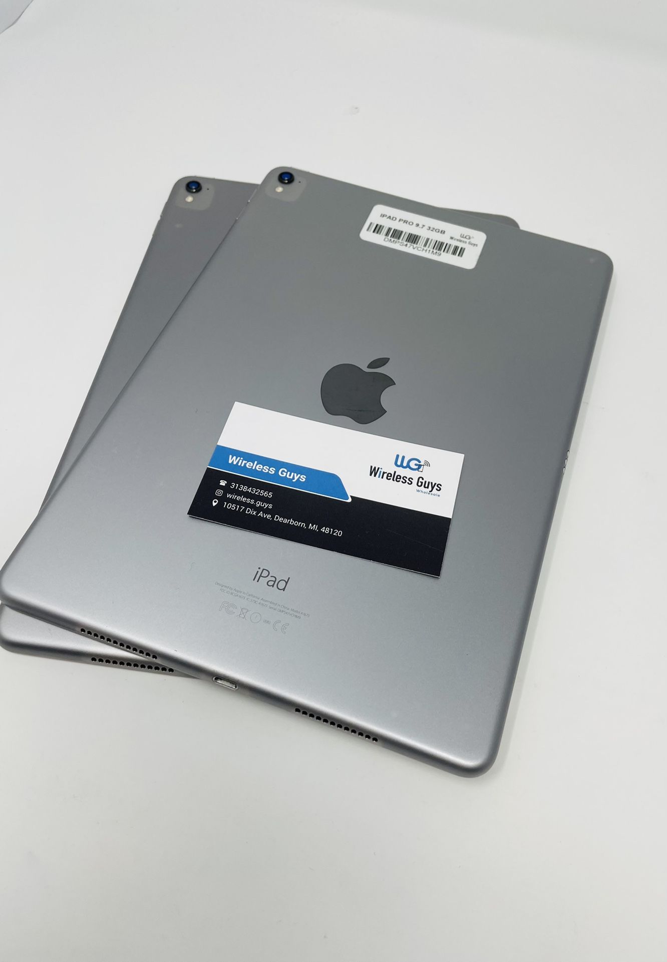 Holiday Special iPad Pro 9.7 32gb