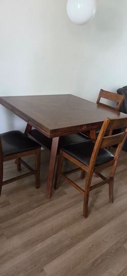 For sale se vende 4 chair 4 sillas