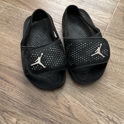 Size 9c Kids Jordan Slippers With Strap