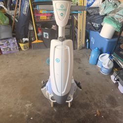 Industrial Floor Scrubber 