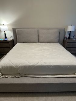 Lisbon Bedroom Set (1x King Bed Frame, 1x Dresser, 2x Nightstand)