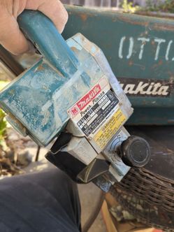 Makita 1100 planer