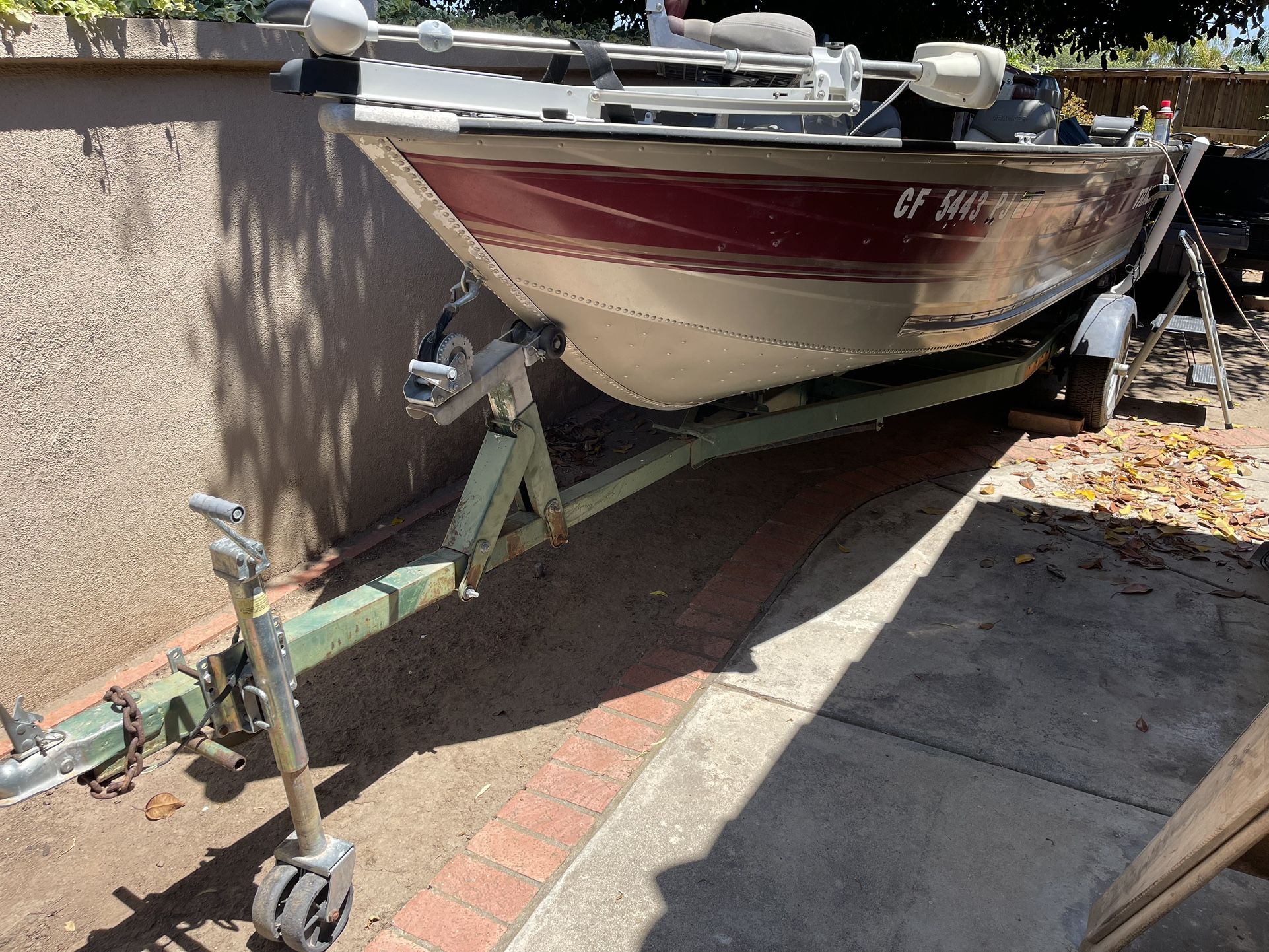 1999 tracker v16 50hp Bass Boat