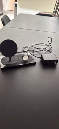 Black Belkin Boost Charge 2 in 1 charger