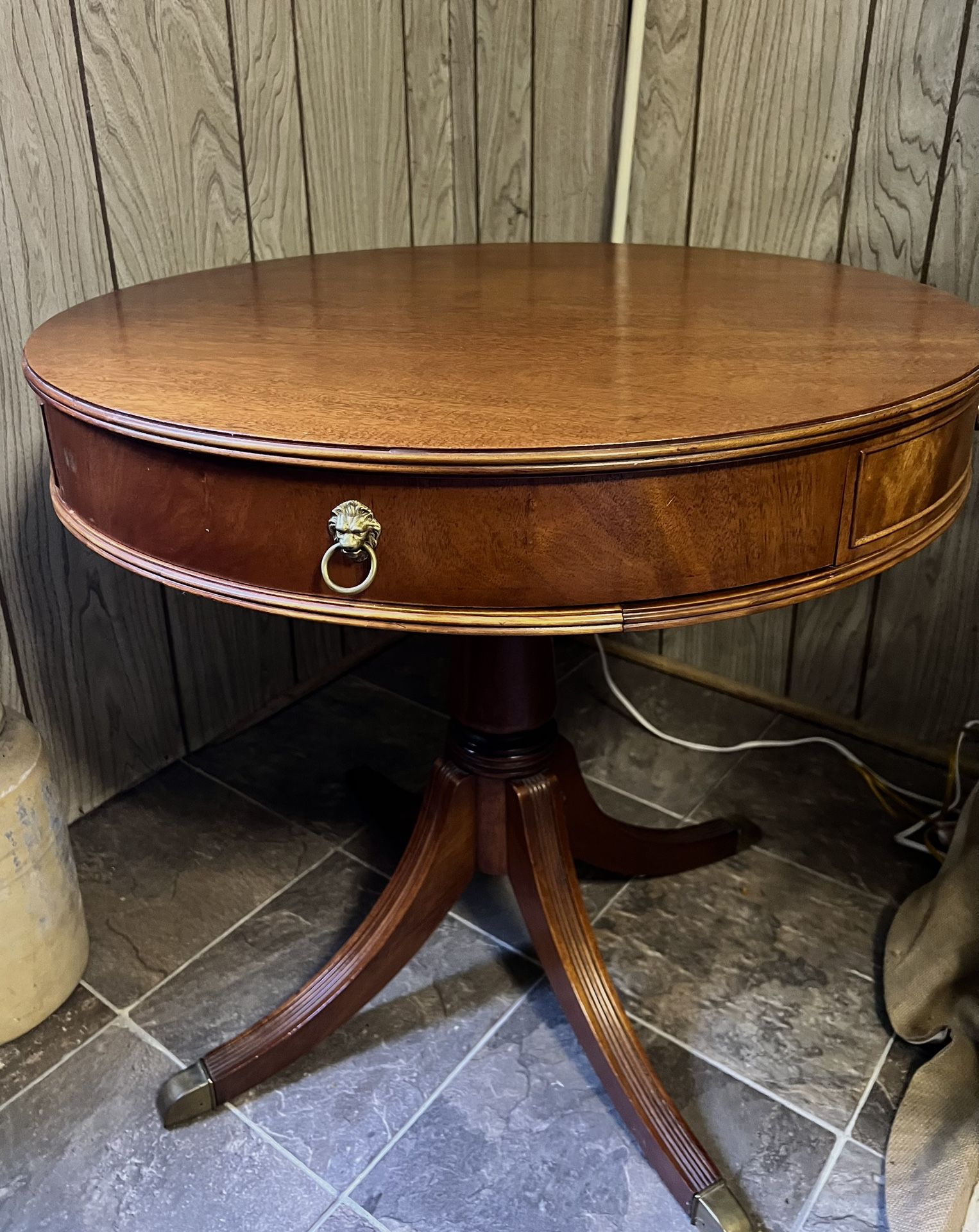 Duncan Phyffe - Drum Table.