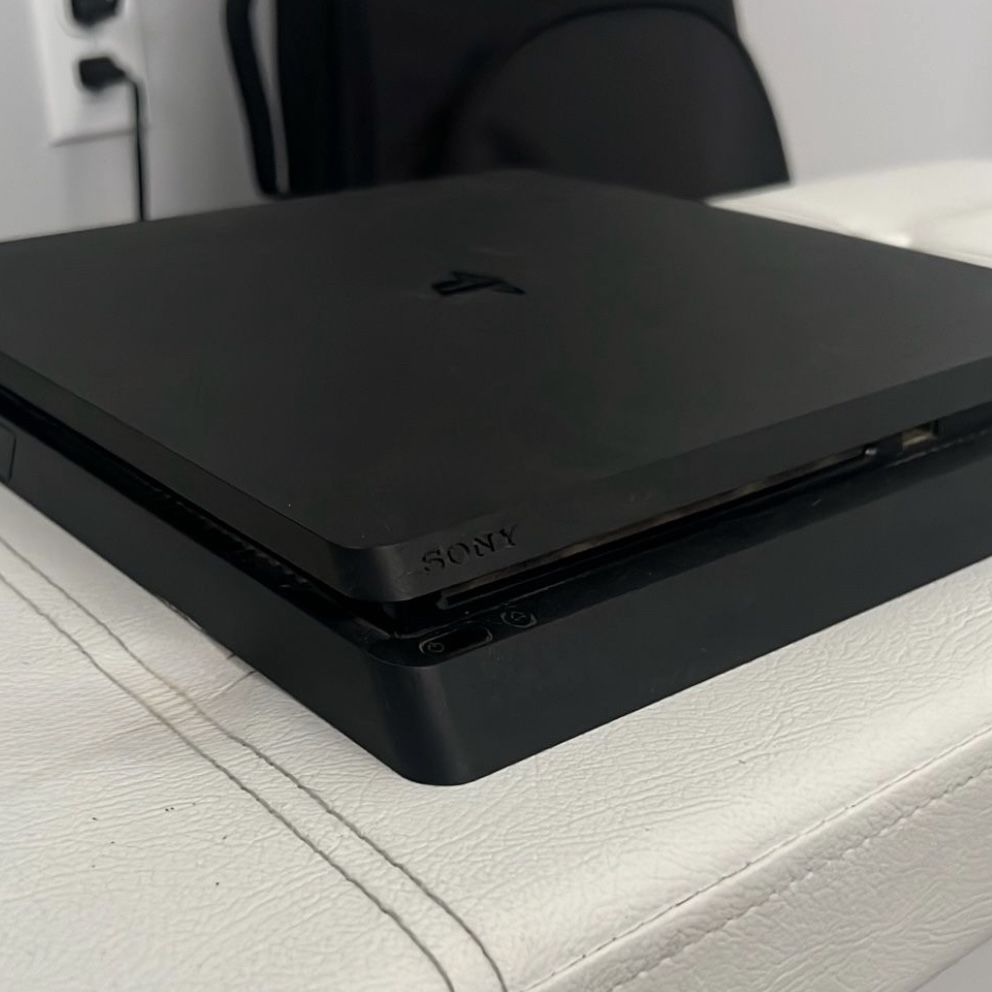 PS4 Slim, 1TB