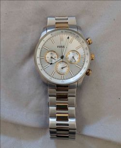 Silver white dial Fossil watch