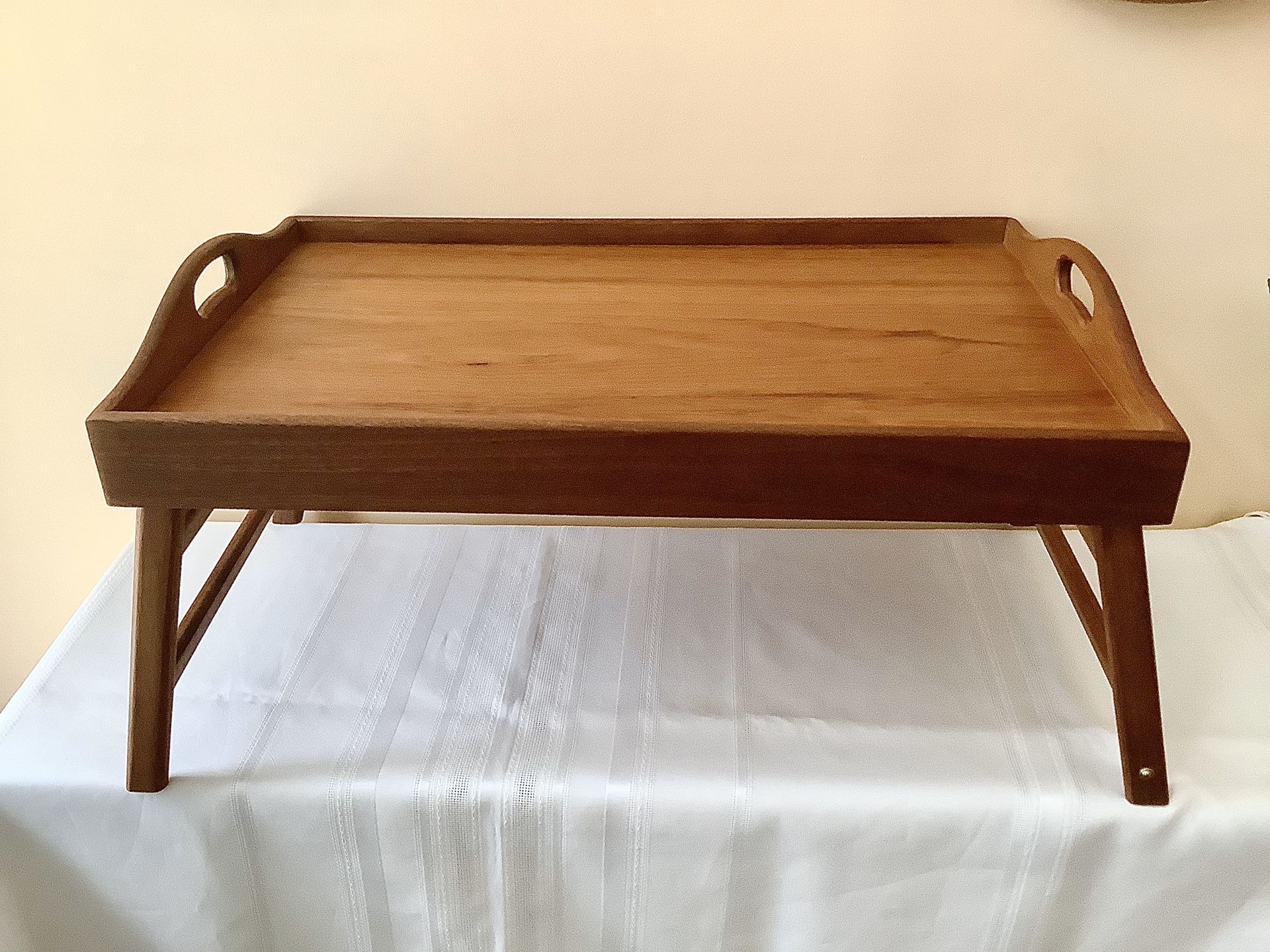 🎁 Vintage genuine teak breakfast in bed tray, refinished in great condition