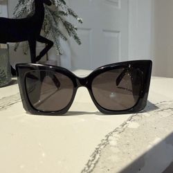 Black YSL Woman’s Sunglasses