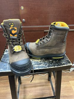 8.5 Chinook Steel Toe Boots