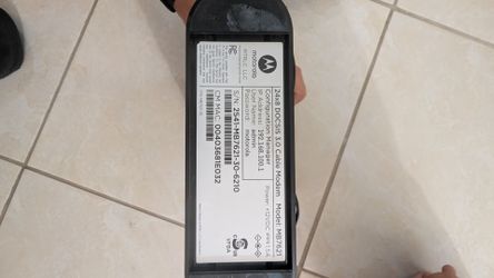 Motorola 24x8 DOCSIS 3.0 Cable Modem - Model MB7621