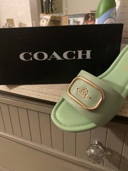 Coach Women’s Size 6 
