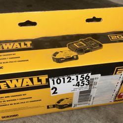 DEWALT 20V MAX Lithium-Ion 6.0 Ah Battery and Charger