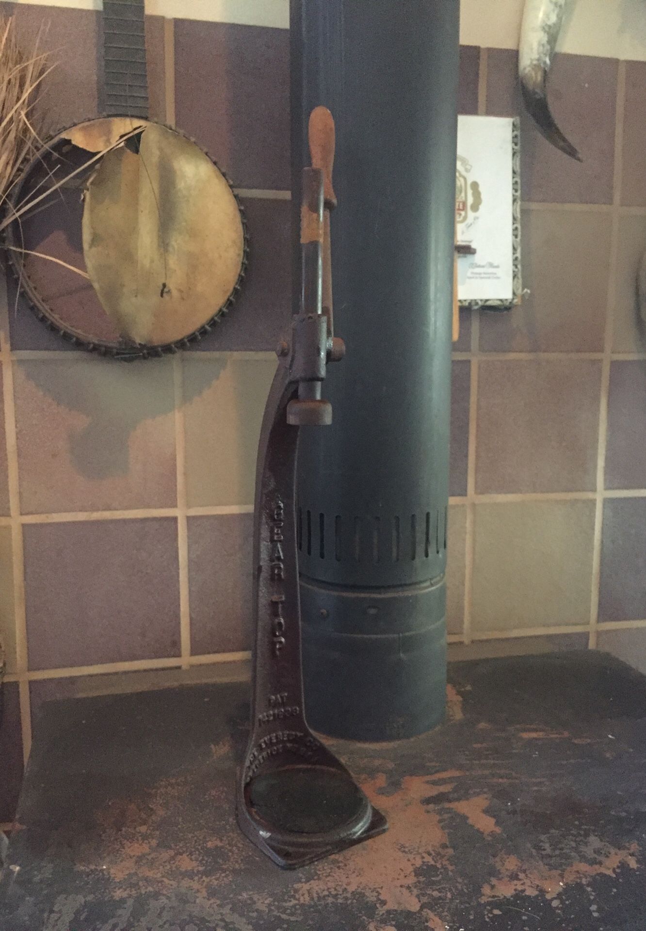 Antique cold press bottle capper