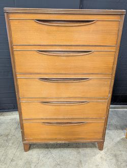 Kent-Coffey Mid-Century Modern Wood Five-Drawer Chest