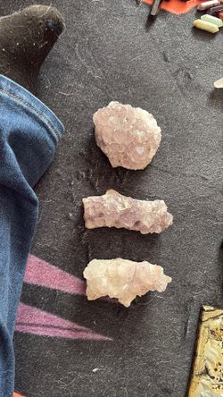 3 amethyst clusters