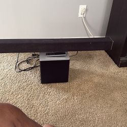 Visio Sound Bar And Woofer 