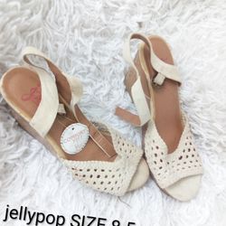 WHITE WEDGES 