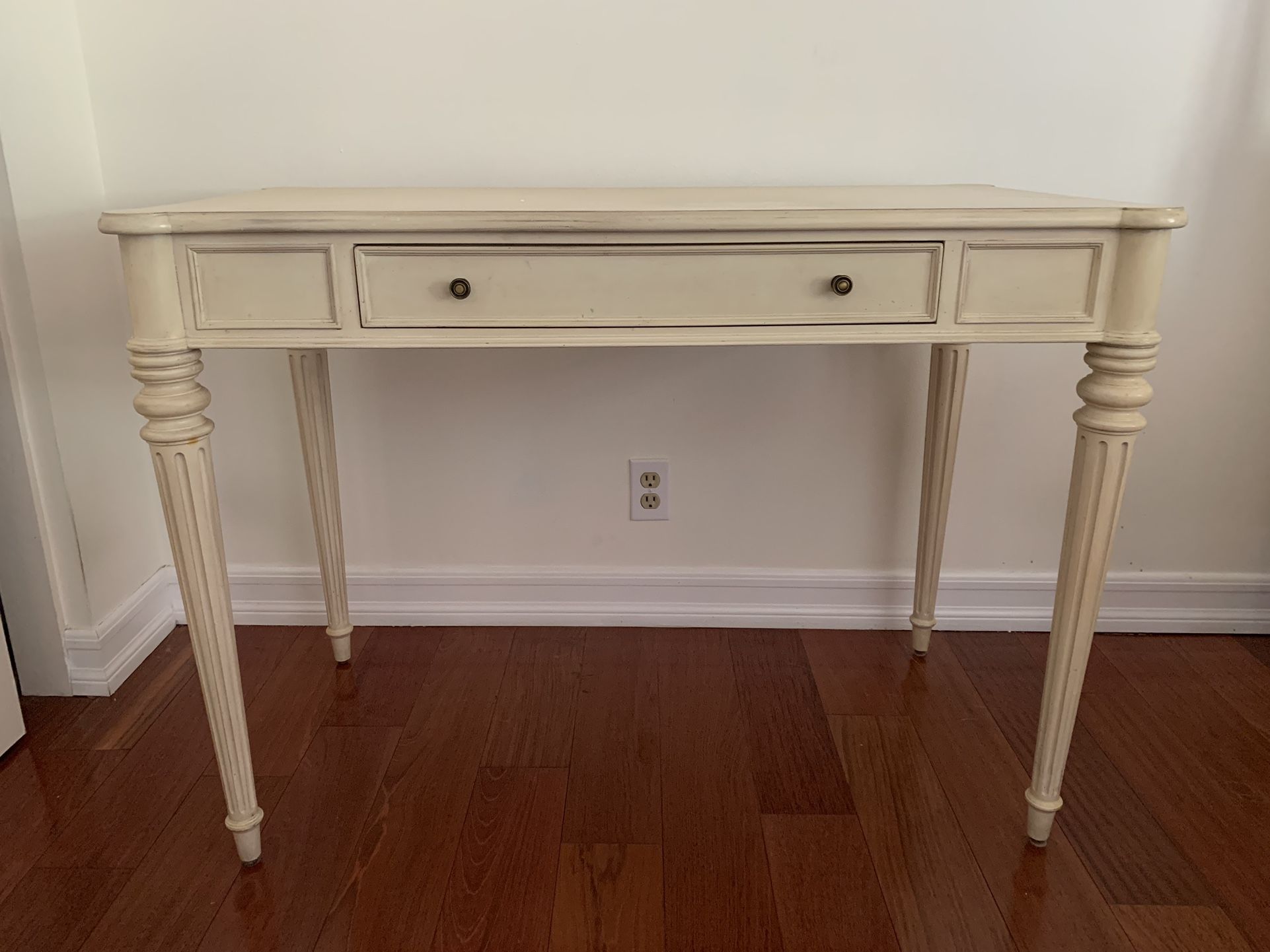 Ethan Allen Emily Petite Desk