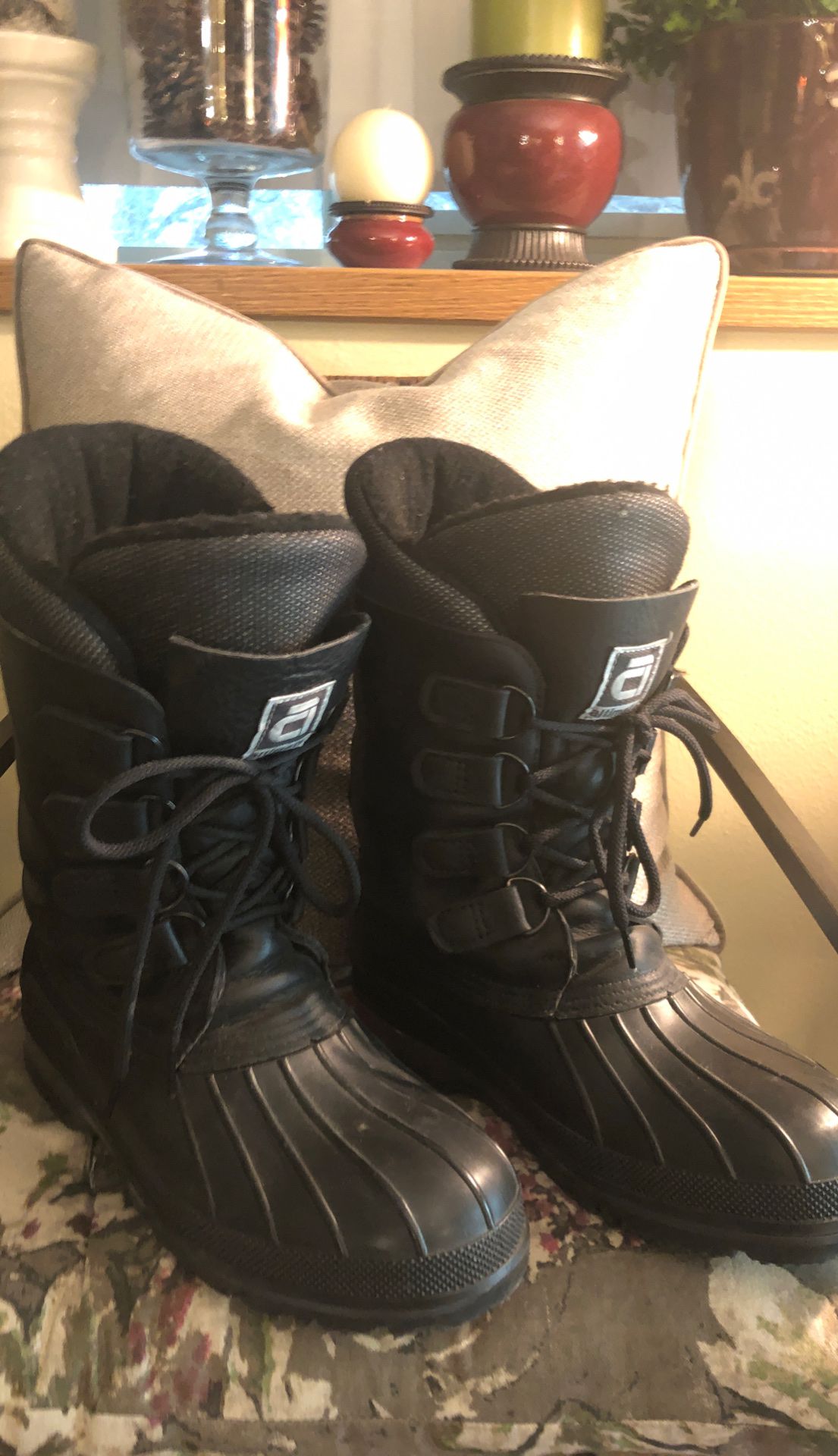 Woman’s “Altimate”Snow Mobile Boots