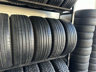 SET OF TIRE 265 65 18 MICHELIN 85% LIFE
