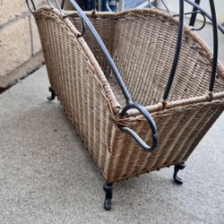 Magazine Rack